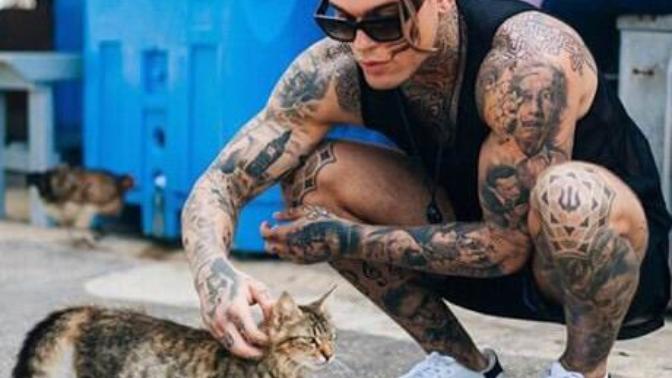 Are tattoos on the opposite sex a turn off a turn on or you don't care for you? For me it is a massive turn off?