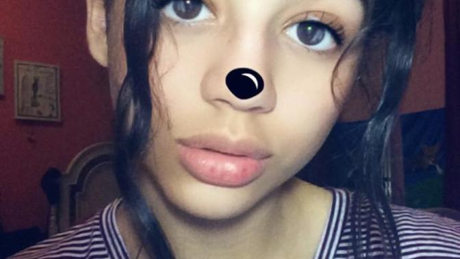 Does this snapchat filter look good on me? 😂?