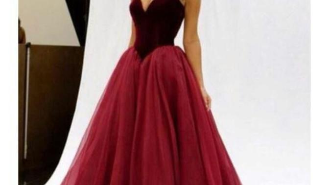 Which prom dress do you prefer?