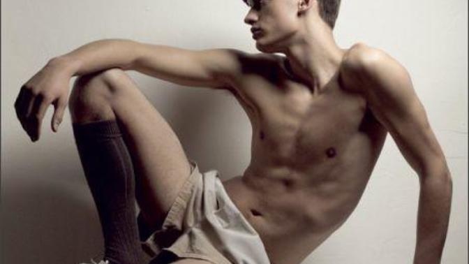 Why do some people think skinny guys look feminine?