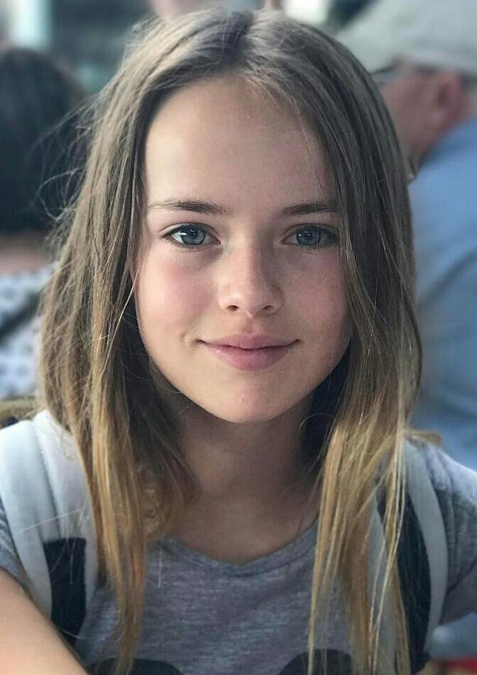 Which cutie is more beautiful?