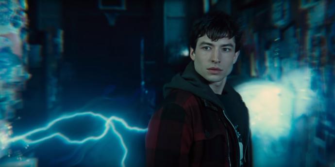 Which Flash Actor Is Hotter?