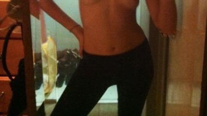 I was wondering if this picture would turn on a guy or girl if I sent it to them?