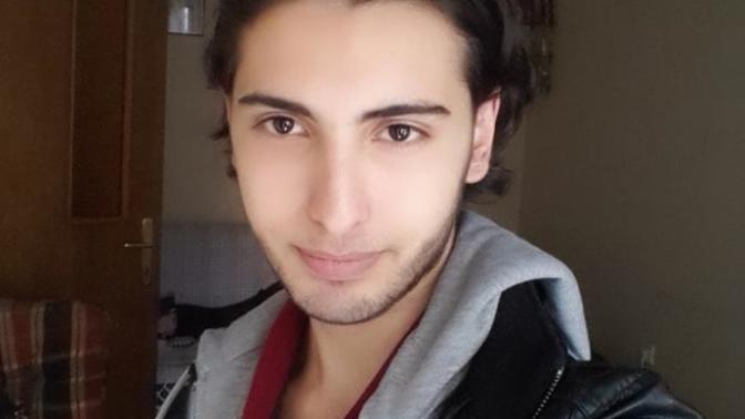 How do I look? How do I look?