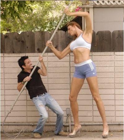 Guys would you date a woman that is between 6 feet and 7 feet?