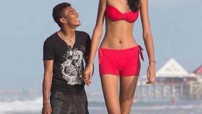 Guys would you date a woman that is between 6 feet and 7 feet?