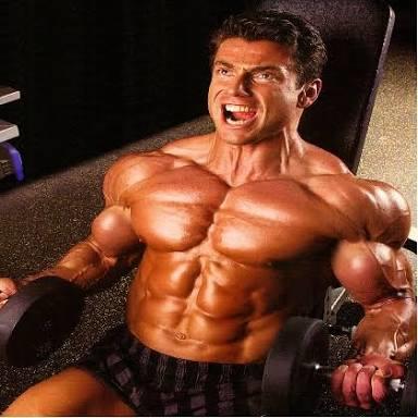 Girls! Do you like guys with lean build or bulky build?