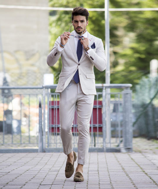 Do you ladies think trousers look good on guys?