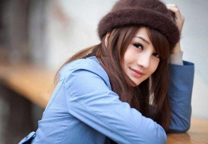 Which country has the hottest ladies?