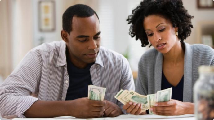 Should married couples split the bills 50/50?