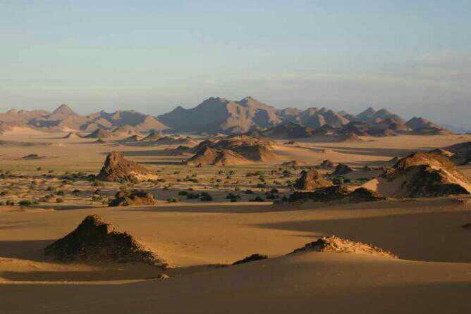 do you know Algeria? if yes then what do you know about it??