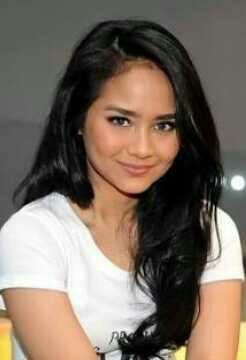 (For Guys) Do you guys like Asian women? If yes, what kind of asian??