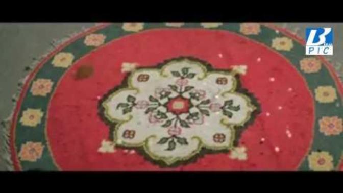 How many girls/ladies like to be proposed like this (Video) ? By getting tight slaps?