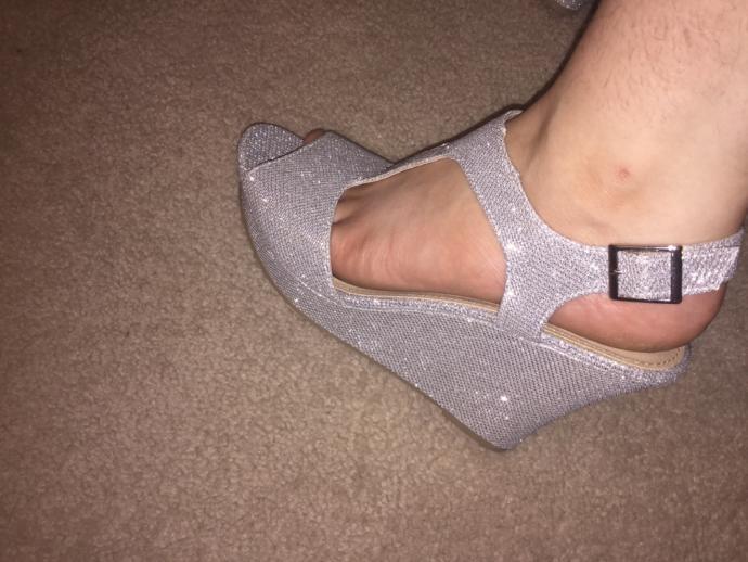 What do you think about my prom dress? Do you think it will look good?