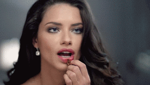 Why are there so many guys who say they don't like women with makeup?