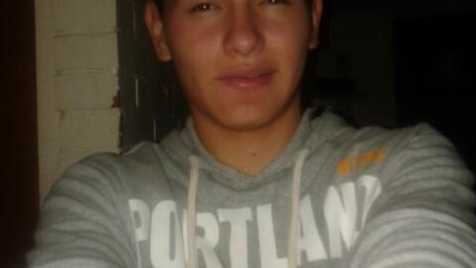 Hello, I'm nice to the naked eye or say I look like?