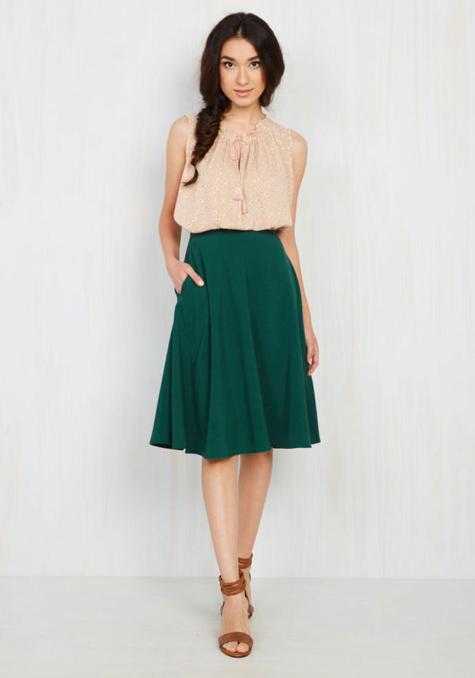 Do Men Like Short, Midi, or Maxi Skirts On Girls?