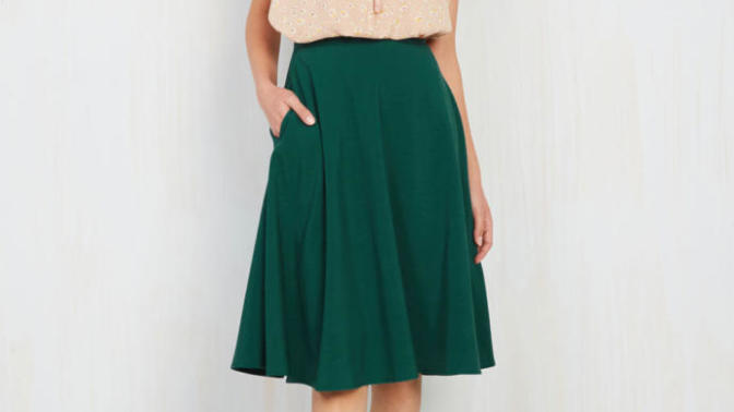 Do Men Like Short, Midi, or Maxi Skirts On Girls?