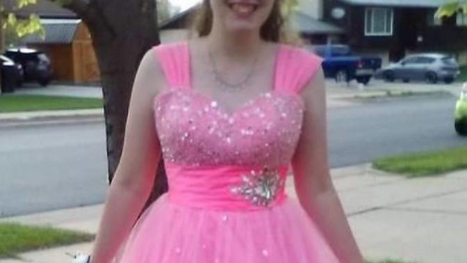 Please Help! Not sure my prom dress is working for me. Opinions?