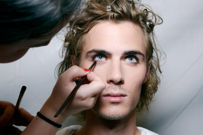 Make up -- Would your boyfriend allow it?