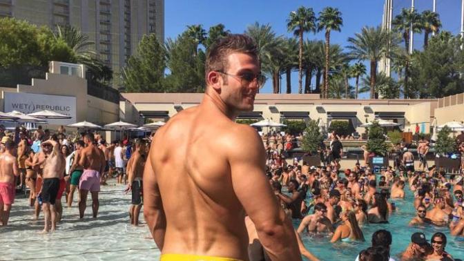 Girls, Water polo player looking to model (with pic) Thoughts?