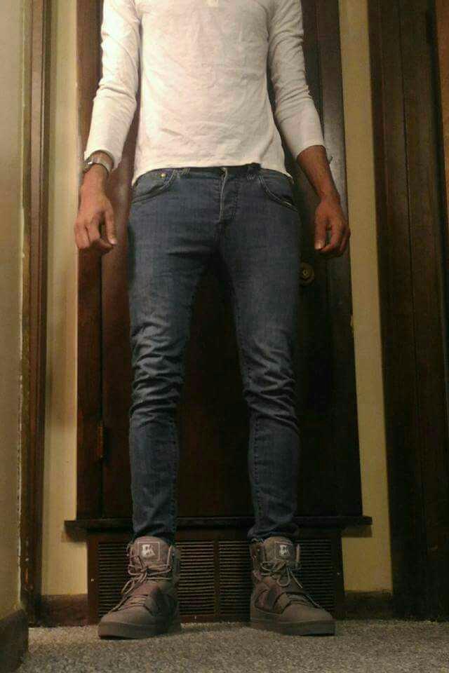 Skinny Guy Style Suggestions??