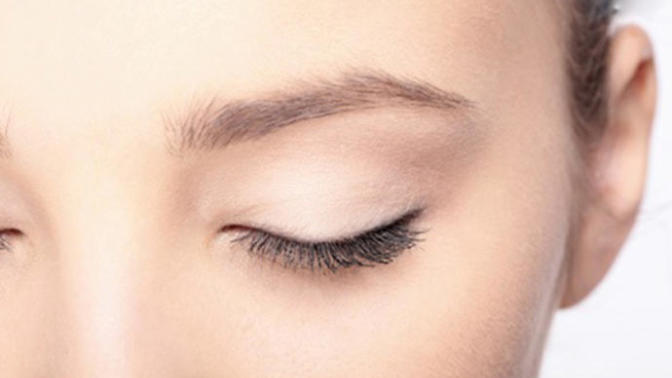 Guys, Do you prefer girls with natural eyebrows or filled with makeup?