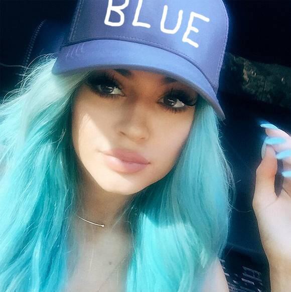 Which color should I dye my hair?