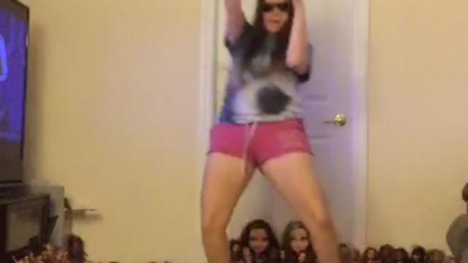 How old do you think this girl is?
