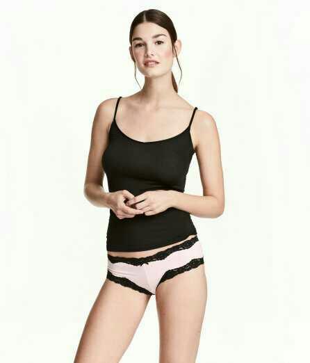 which underwear/bras would look best on me??