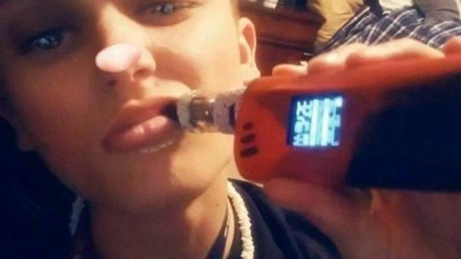 Would you date a guy who vapes?