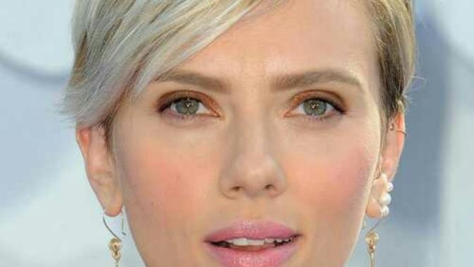 Can a guy have a hairstyle like Scarlett Johansson?