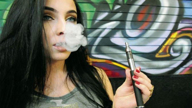 Guys, what are your thoughts on girls who vape?