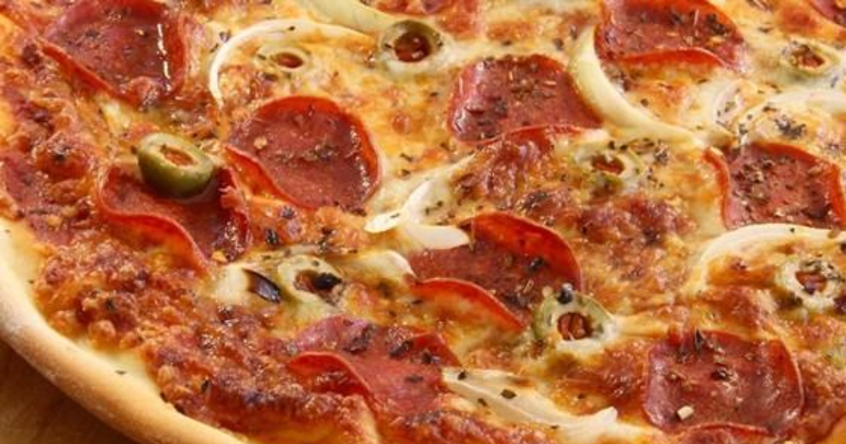 Thin crust vs thick crust? GirlsAskGuys