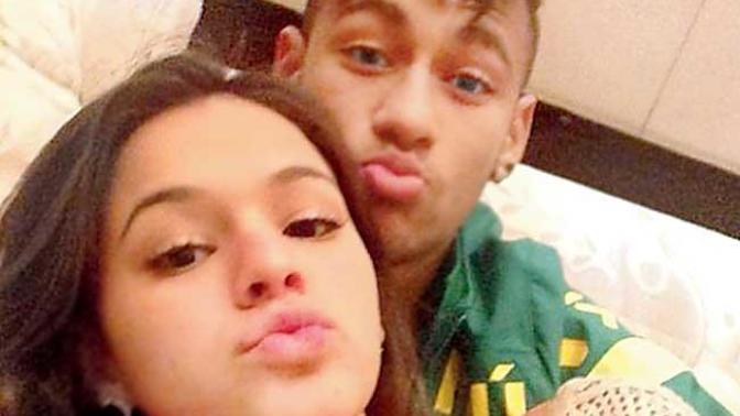 Light brown guy (Neymar) and girlfriend conceived white child?