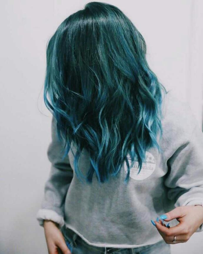 what color should I dye my hair??