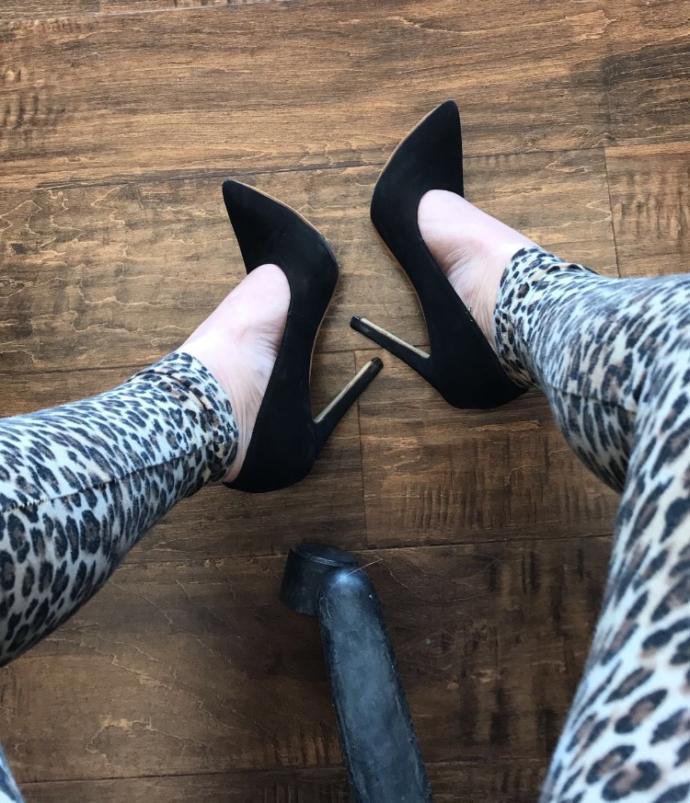 Which bottoms do you like her heels with better?