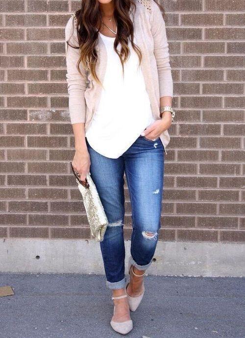 Out of these options, what would you rather a girl wear on a casual date?