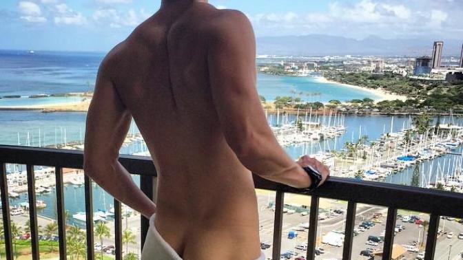Girls, Do girls even look at guys butts during sex?