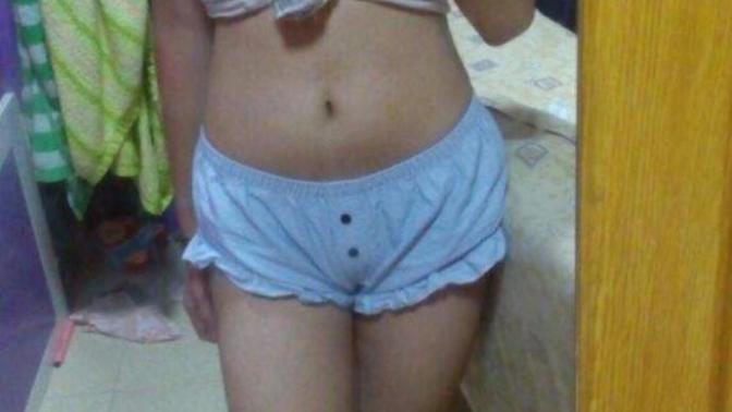 What do you think of my outfit here? Which part of my outfit interest you most? Where should I use this outfit? Do you think i'm hot?