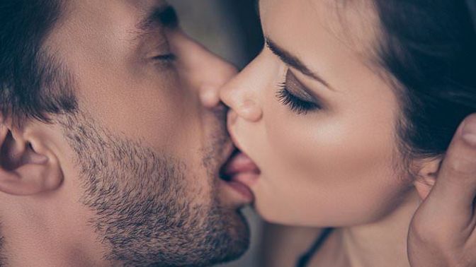 What's the difference between a French kiss and an Australian kiss?