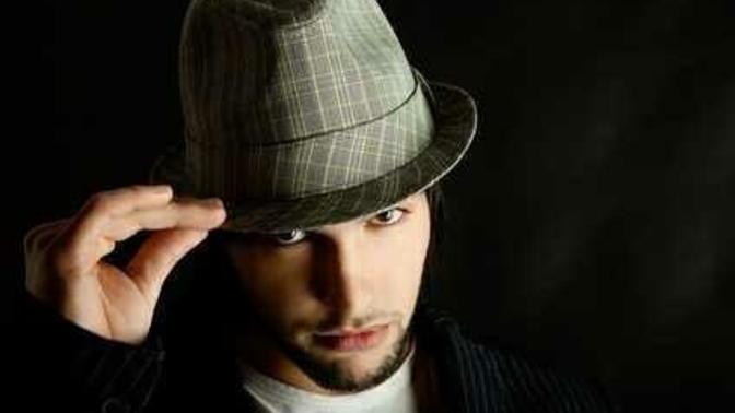 Girls: Guys who wear Hats?