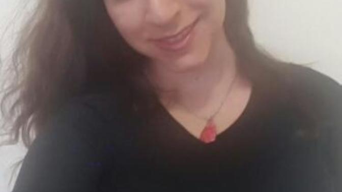 Men do you prefer my hair wavy or straight and why? Girls, do you personaly like me better with wavy or straight hair and why? (With Pictures)?