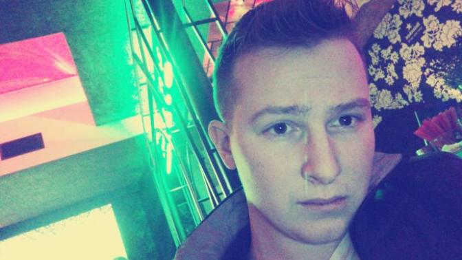 Girls, how do I look? I feel extremely unattractive?