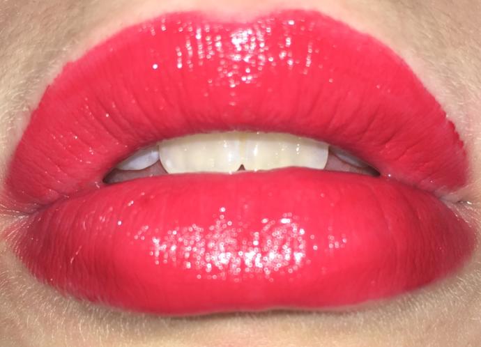 Men does red lipstick appeal to you?