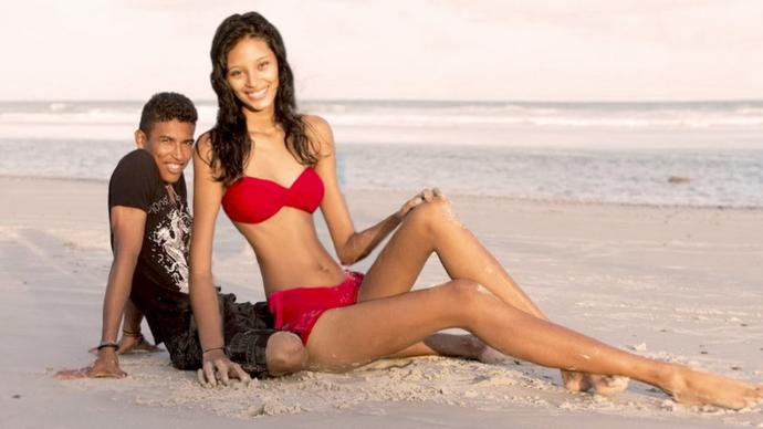 would you rather date someone really small or really tall?