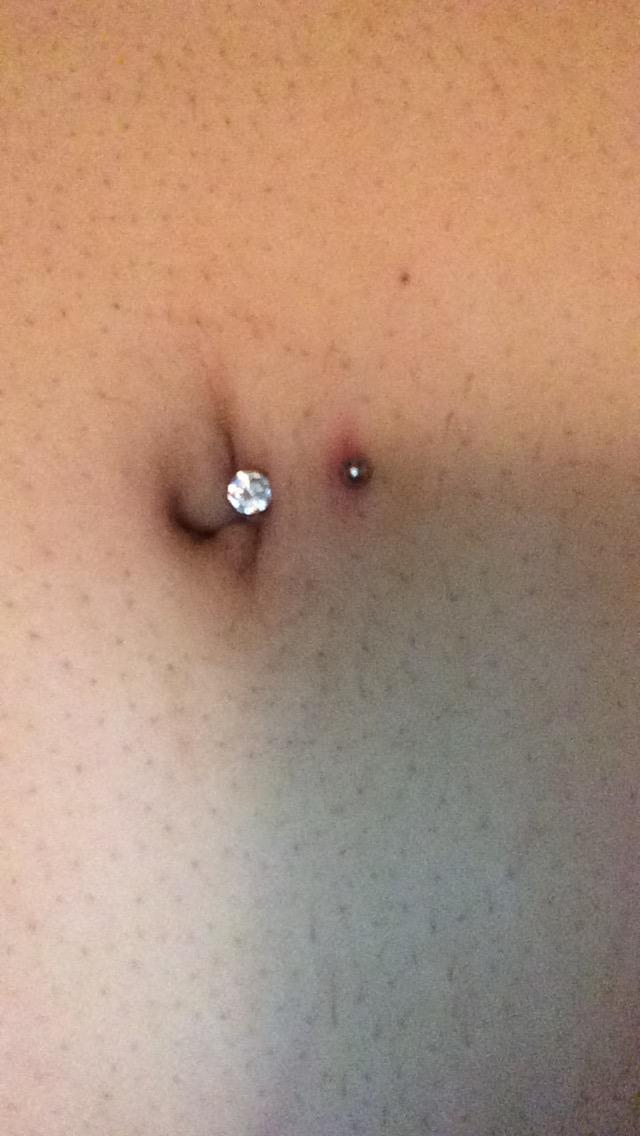 Girls, Does my belly button piercing look infected? - GirlsAskGuys