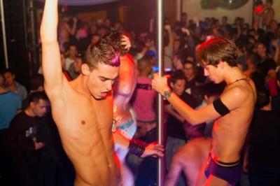gay man stripping in bar Japanese piss panties