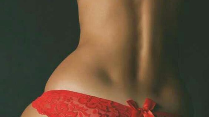 Back dimples; attractive or not?