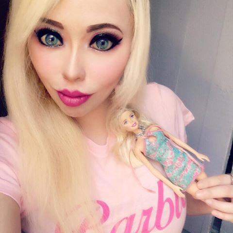 Which human barbie looks the most attractive?